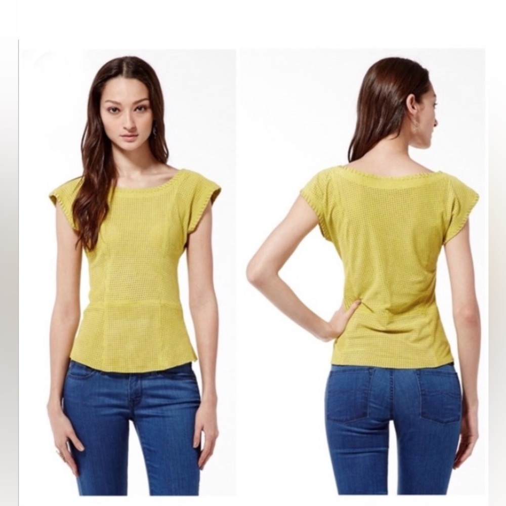 Women’s Short Sleeve Textured Peplum Top - Yellow